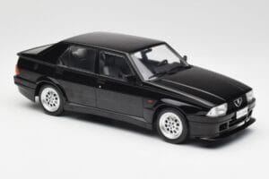 Alfa Romeo 75 Turbo Evoluzione Black MCG 1:18 MCG18429 Diecast - image 4 of 6