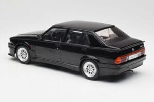 Alfa Romeo 75 Turbo Evoluzione Black MCG 1:18 MCG18429 Diecast - image 5 of 6