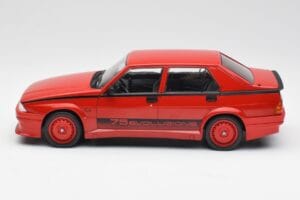 Alfa Romeo 75 Turbo Evoluzione Red MCG 1:18 MCG18428 Diecast - image 3 of 6