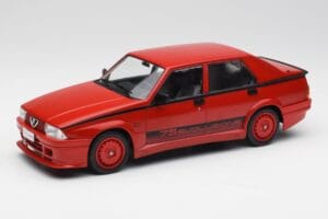 Alfa Romeo 75 Turbo Evoluzione Red MCG 1:18 MCG18428 Diecast