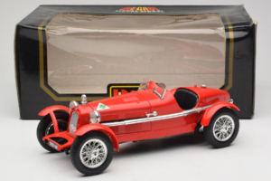 Alfa Romeo 8C 2300 Monza Red Bburago 1:18 3014 Diecast - image 6 of 6