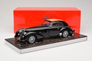 Alfa Romeo 8C 2900B Lungo Black Minichamps 1:18 100120421 Diecast - image 8 of 8