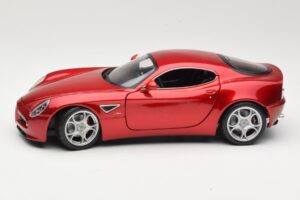 Alfa Romeo 8C Competizione Red Bburago 1:18 18-11021 Diecast - image 4 of 8