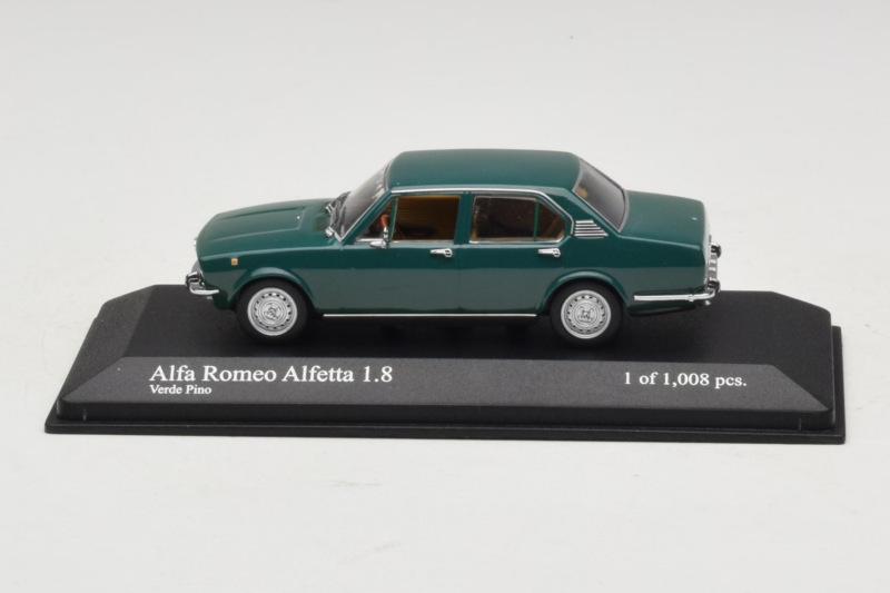 Alfa Romeo Alfetta 1.8 Green Minichamps 1:43 Alfa Romeo Alfetta 1.8 Green Minichamps 1:43 400120204 Diecast