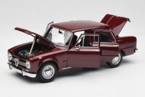 Alfa Romeo Giulia 1300 Dark Red Minichamps 1:18 180120906 Diecast - image 2 of 8