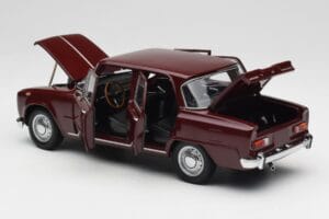 Alfa Romeo Giulia 1300 Dark Red Minichamps 1:18 180120906 Diecast - image 5 of 8