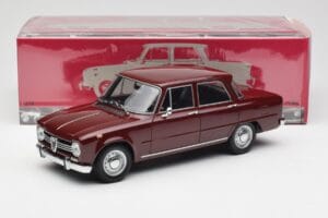 Alfa Romeo Giulia 1300 Dark Red Minichamps 1:18 180120906 Diecast - image 8 of 8