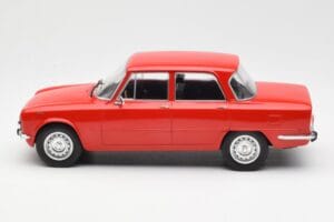 Alfa Romeo Giulia Nuova Super Red MCG 1:18 MCG18145 Diecast - image 3 of 6