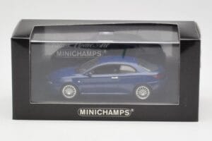 Alfa Romeo GT Dark Blue Metallic Minichamps 1:43 400120326 Diecast - image 4 of 4