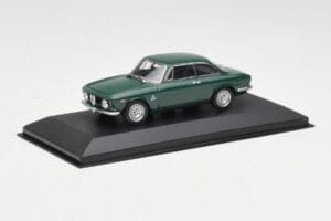 Alfa Romeo Giulia GTA 1300 Junior Green Minichamps 1:43 ALFA010 Diecast - image 2 of 4