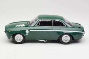 Alfa Romeo GTA 1300 Junior Green Minichamps 1:18 155120022 Diecast - image 3 of 6