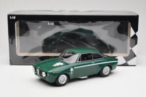 Alfa Romeo GTA 1300 Junior Green Minichamps 1:18 155120022 Diecast - image 6 of 6