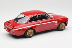Alfa Romeo GTA 1300 Junior Red Minichamps 1:18 155120020 Diecast - image 2 of 6