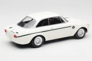 Alfa Romeo GTA 1300 Junior White Minichamps 1:18 155120021 Diecast - image 2 of 6