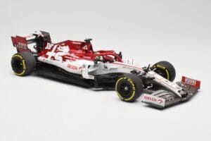 Alfa Romeo Racing C39 #99 A. Giovinazzi Austrian GP 2020 Minichamps 1:18 110200199 Diecast - image 4 of 6