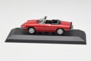 Alfa Romeo Spider 2000 Alfa Red Minichamps 1:43 436120760 Diecast