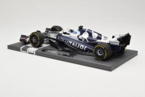 AlphaTauri AT03 #10 P. Gasly Bahrain GP 2022 Minichamps 1:18 117220110 Diecast - image 5 of 6
