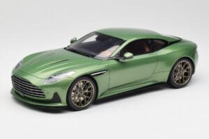 Aston Martin DB12 Green GT Spirit 1:18 GT466 Resin