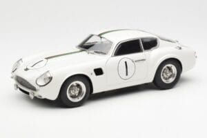 Aston Martin DB4 GT Zagato #1 24 Hours of Le Mans 1961 CMC 1:18 M-139 Diecast