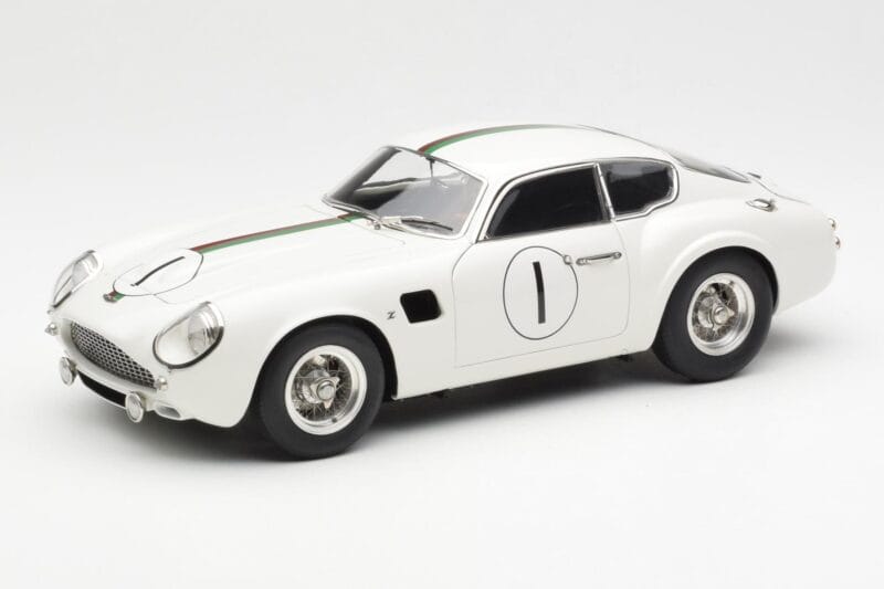 Aston Martin DB4 GT Zagato #1 24 Hours of Le Mans 1961 CMC 1:18 M-139 Diecast