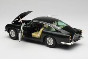 Aston Martin DB5 California Sage Chrono 1:18 H1001 Diecast - image 5 of 8