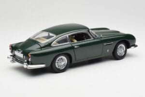 Aston Martin DB5 RHD Green AUTOart 1:18 70024 Diecast - image 3 of 8