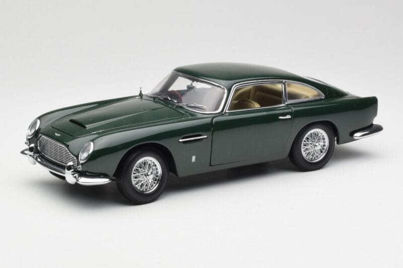 Aston Martin DB5 RHD Green AUTOart 1:18 70024 Diecast