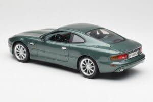 Aston Martin DB7 Vantage Green Maisto 1:18 36880 Diecast - image 7 of 8