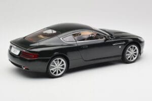 Aston Martin DB9 Black Solido 1:18 15025600 Diecast - image 3 of 8