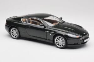 Aston Martin DB9 Black Solido 1:18 15025600 Diecast - image 6 of 8