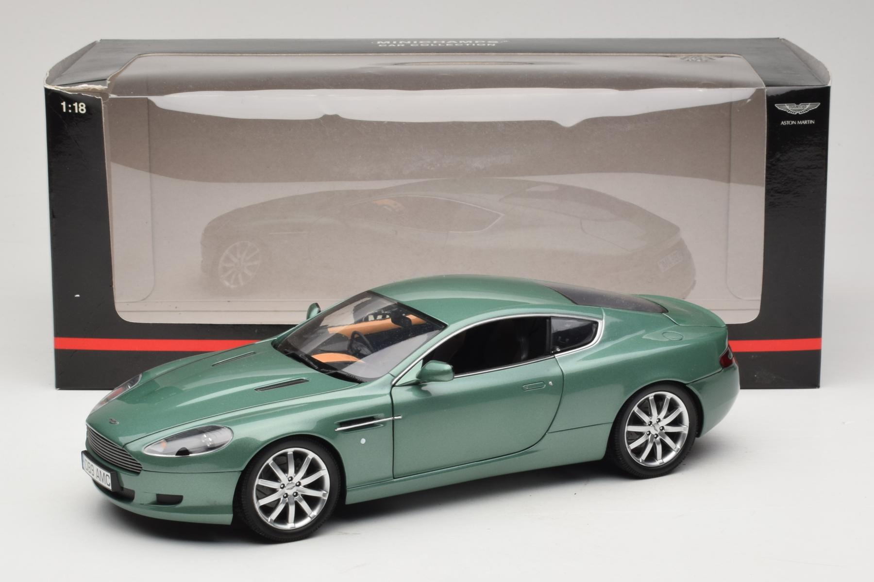 Minichamps Aston Martin DB9 Green Coupe 1:18