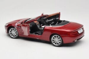 Aston Martin DB9 Volante Red Solido 1:18 8163 Diecast - image 5 of 8