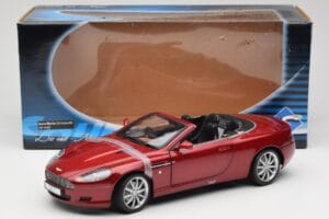 Aston Martin DB9 Volante Red Solido 1:18 8163 Diecast - image 8 of 8