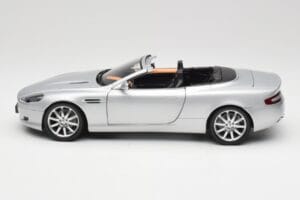 Aston Martin DB9 Volante Silver Minichamps 1:18 150137334 Diecast - image 4 of 8