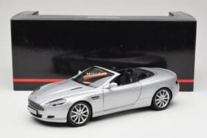 Aston Martin DB9 Volante Silver Minichamps 1:18 150137334 Diecast - image 8 of 8