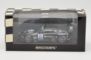Aston Martin DBRS9 #22 Barwell Motorsport A. Needell FIA GT3 European Championship Spa 2006 Minichamps 1:43 400061322 Diecast - image 4 of 4
