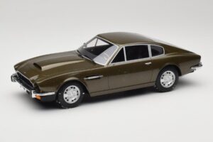 Aston Martin DBS Olive Green CMR 1:18 CMR003 Diecast
