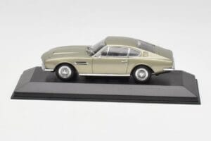 Aston Martin DBS Silver Green Metallic Minichamps 1:43 400137600 Diecast