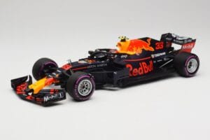 Aston Martin Red Bull Racing RB14 Tag Heuer #33 M. Verstappen Mexican GP 2018 Minichamps 1:18 110181933 Diecast