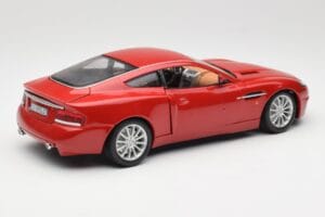 Aston Martin V12 Vanquish Red Bburago 1:18 34063 Diecast - image 3 of 8