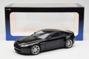 Aston Martin V8 Vantage Onyx Black AUTOart 1:18 70202 Diecast - image 8 of 8