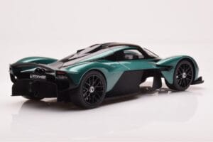 Aston Martin Valkyrie Racing Green GT Spirit 1:18 GT435 Resin - image 2 of 6