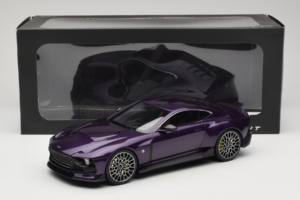 Aston Martin Valour Dark Blue GT Spirit 1:18 GT944 Resin - image 6 of 6