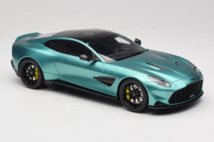 Aston Martin Vanquish Green Metallic GT Spirit 1:18 GT551 Resin - image 4 of 6