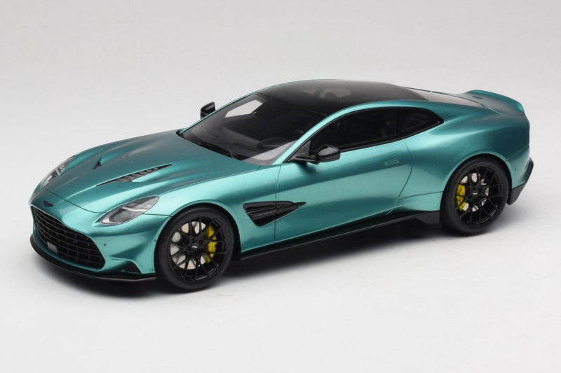 Aston Martin Vanquish Green Metallic GT Spirit 1:18 Aston Martin Vanquish Green Metallic GT Spirit 1:18 GT551 Resin
