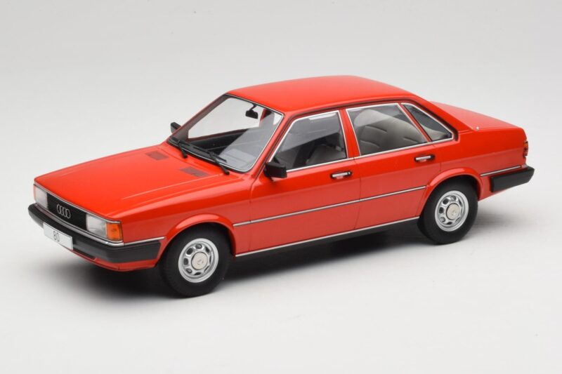 Audi 80 B2 GLS Red MCG 1:18 Audi 80 B2 GLS Red MCG 1:18 MCG18526 Diecast