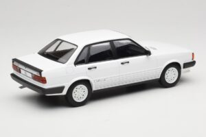 Audi 80 B2 GTE White MCG 1:18 MCG18527 Diecast - image 2 of 6