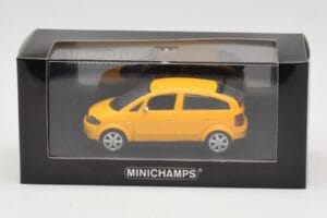 Audi A2 8Z Yellow Minichamps 1:43 AUDI005 Diecast - image 4 of 4