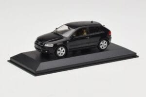 Audi A3 8P Black Metallic Minichamps 1:43 12000 Diecast - image 2 of 4