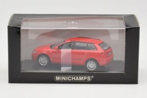 Audi A3 8P Sportback Red Minichamps 1:43 5010403023 Diecast - image 4 of 4